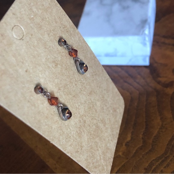 Vintage topaz stone bicone bead dangle earrings - Picture 3 of 4